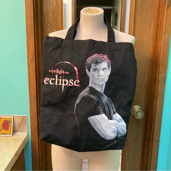 Team Jacob! Twilight Eclipse Tote Bag - Picture 3 of 11